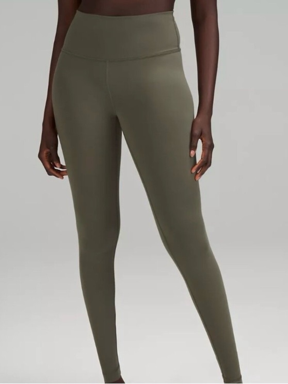 BNWT Lululemon Wunder Train High Rise Workout Legging 28”, Size 8
